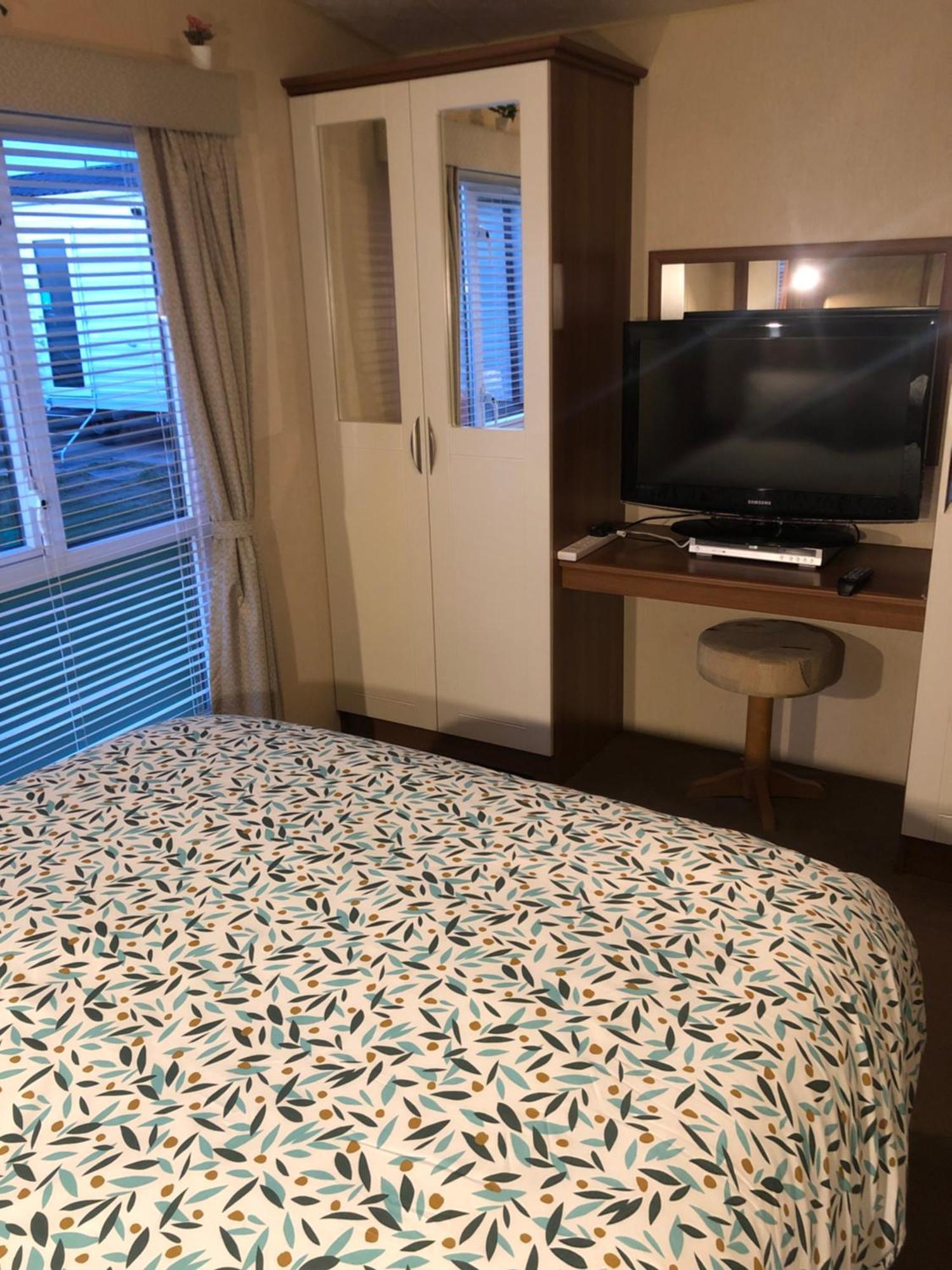 Two X 8 Berth Static Caravan On Lyons Robin Hood Rhyl North Wales Meliden Екстериор снимка
